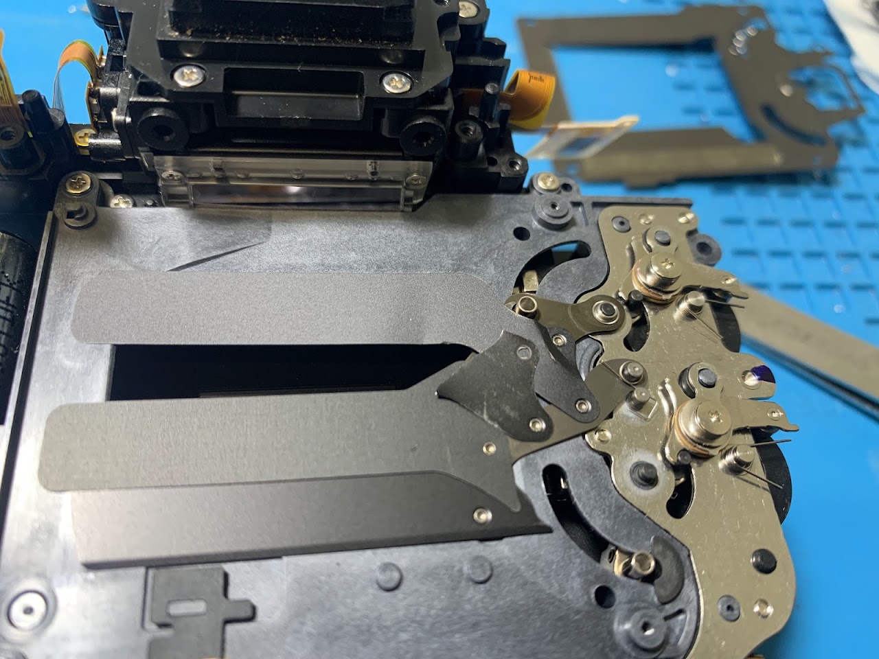 Banco de calibración láser de autofoco y alineación de sensores de cámara digital